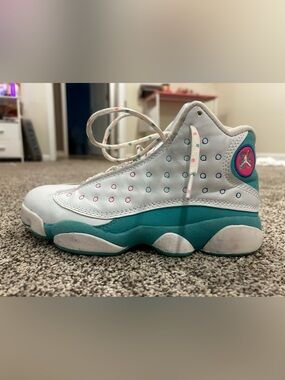 Air Jordan 13 Retro - White/Teal/ Pink